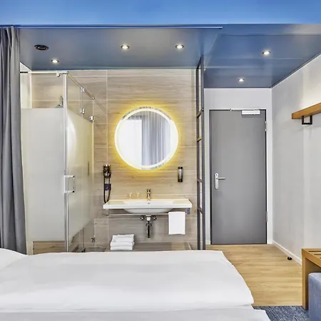 Sunday Hotel Duesseldorf Seestern