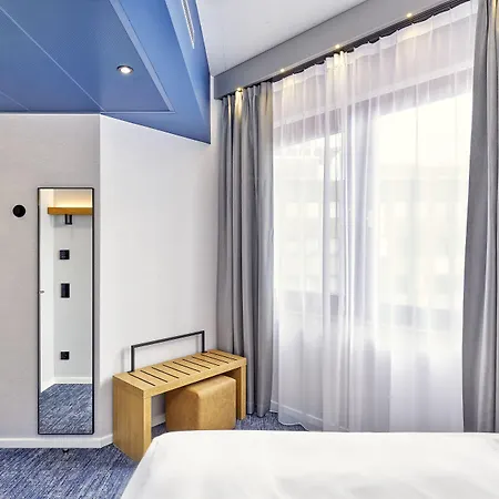 Sunday Hotel Duesseldorf Seestern
