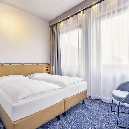 Sunday Hotel Duesseldorf Seestern Otel 3*